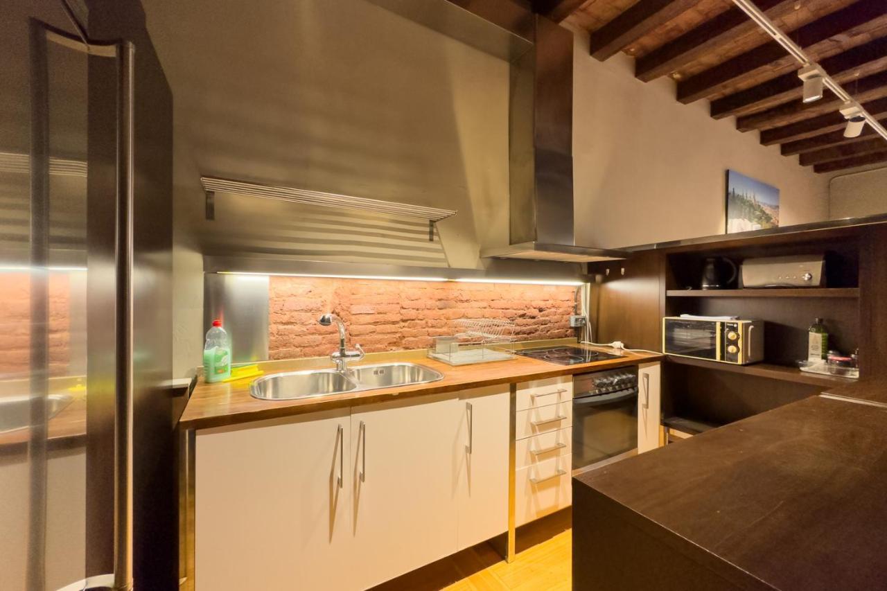 Aparteasy - Central Gracia Apartments Barcelona Ngoại thất bức ảnh