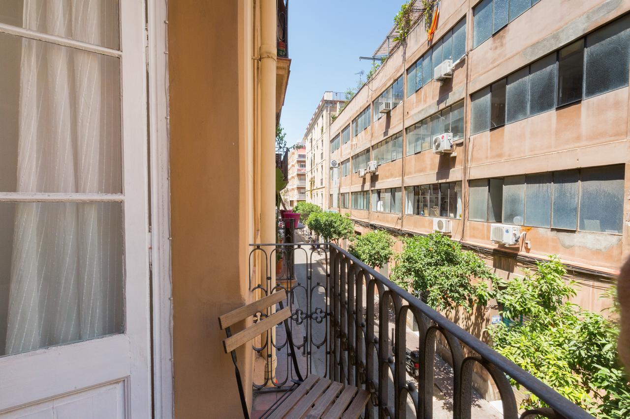 Aparteasy - Central Gracia Apartments Barcelona Ngoại thất bức ảnh