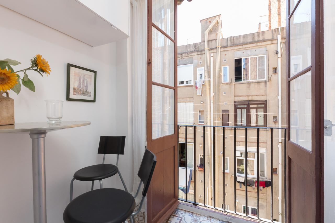 Aparteasy - Central Gracia Apartments Barcelona Ngoại thất bức ảnh